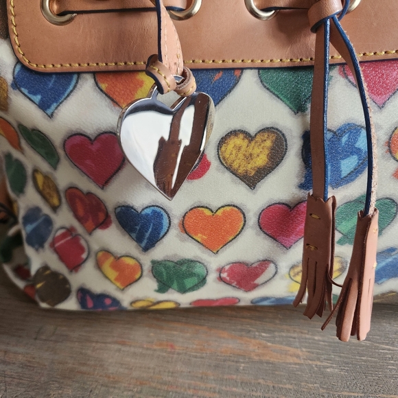 Like New Dooney & Bourke Crayon Hearts Canvas Coated Leather Shoulder Bag - Picture 10 of 12